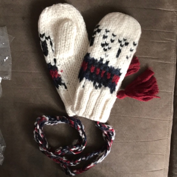 J. Crew Accessories Nwt Jcrew Chunky Knit Fair Isle Mittens Poshmark